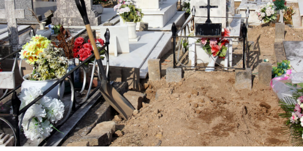 Esumazione salma non mineralizzata