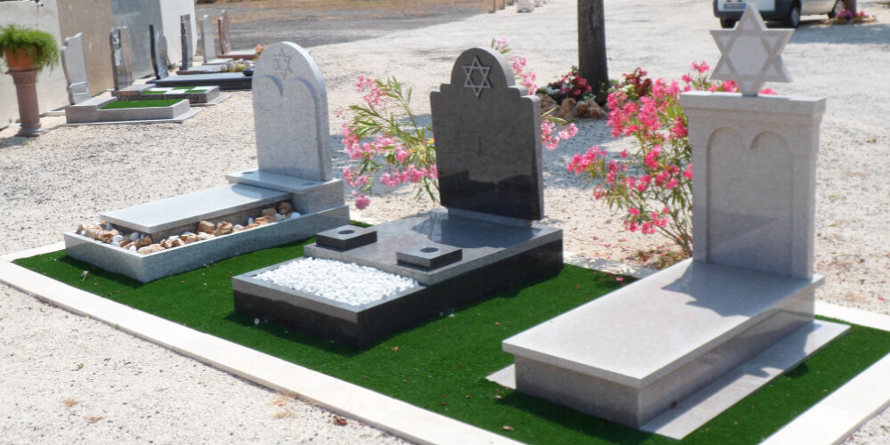 Monumentini cimiteriali ebraici quanto costano